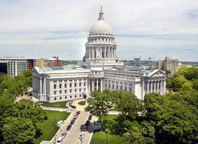 image - Wisconsin state capitol